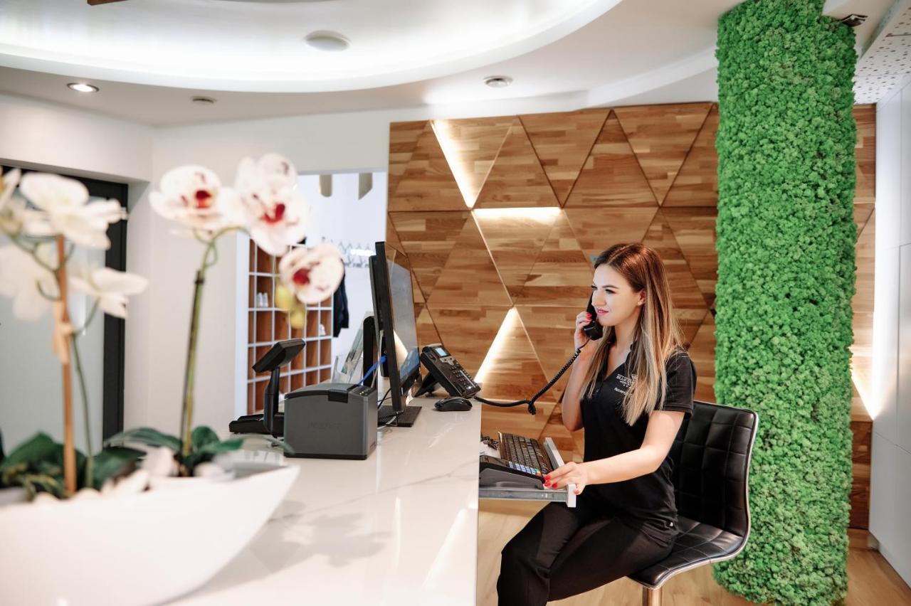 Blue Diamond Hotel Active Spa Trzebownisko Экстерьер фото