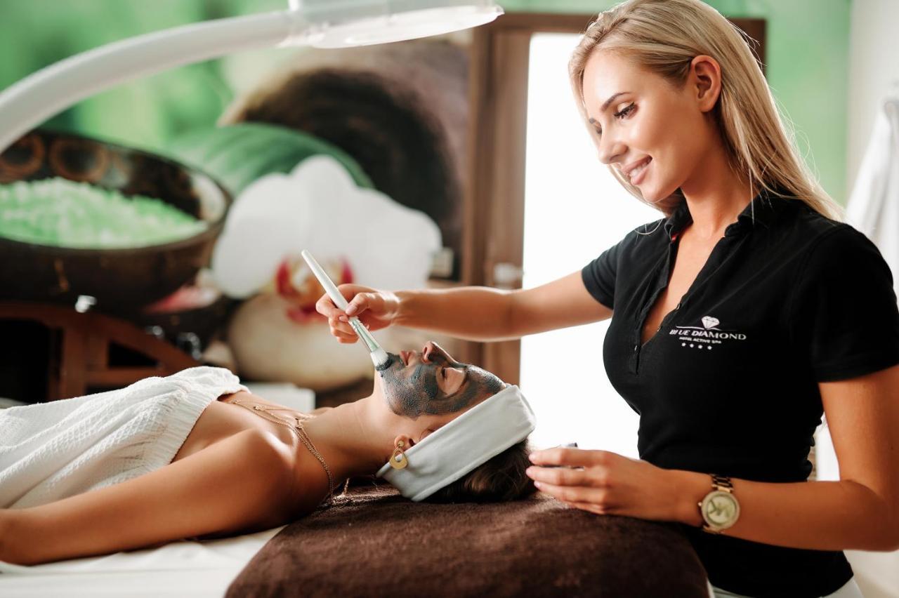Blue Diamond Hotel Active Spa Trzebownisko Экстерьер фото