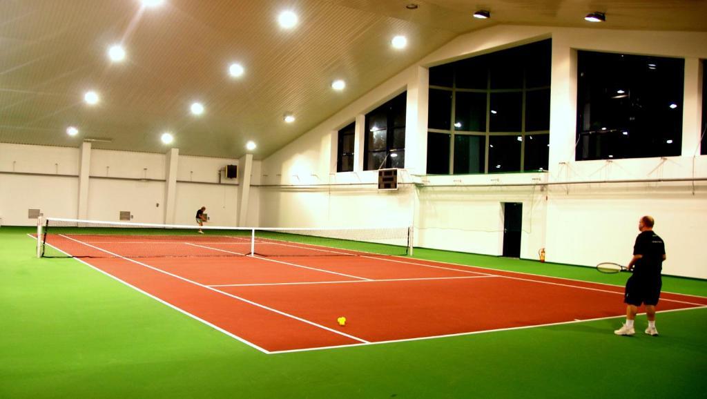Blue Diamond Hotel Active Spa Trzebownisko Экстерьер фото
